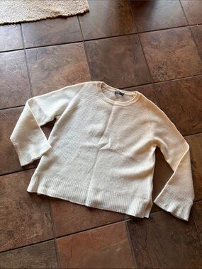 Vineyard Vines Cashmere Sweater